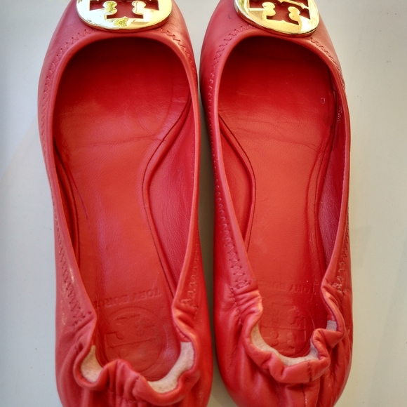 Tori Burch Red Slippers - Picture 2 of 13